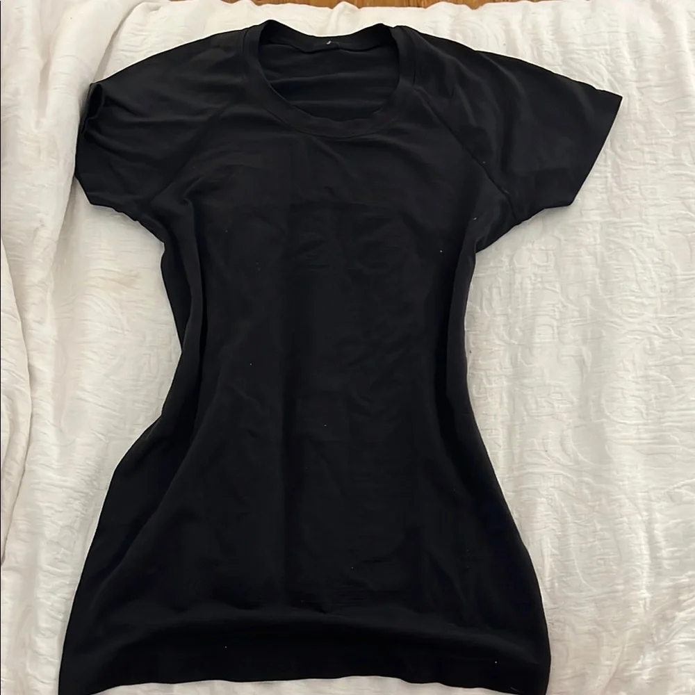 lululemon athletica Black Short Sleeve Performance Tee